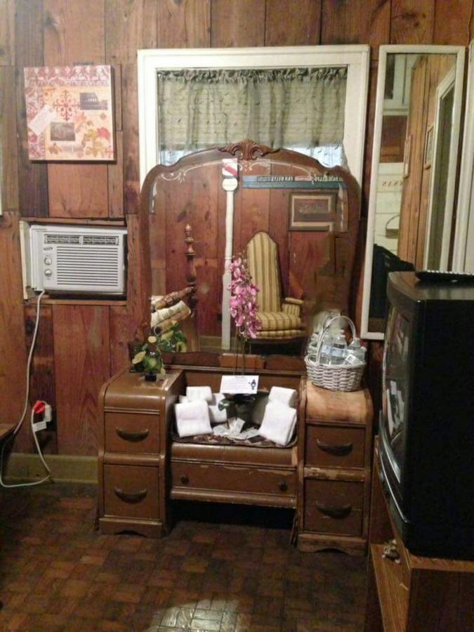 The Rose Guest House Кантън Екстериор снимка